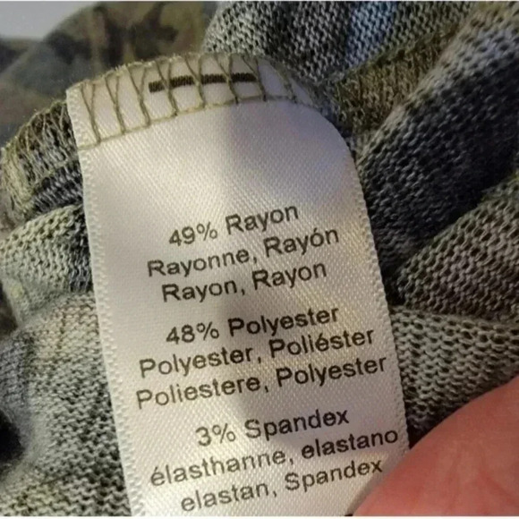 Michael Stars Sz.SP Small Petite Top Green Camo Long Sleeve Terra Shirt Soft NWT - Picture 8 of 9